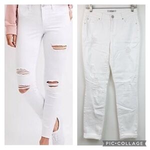 NEW Refuge distressed destroyed white stretch denim jeans, mid rise skinny pants